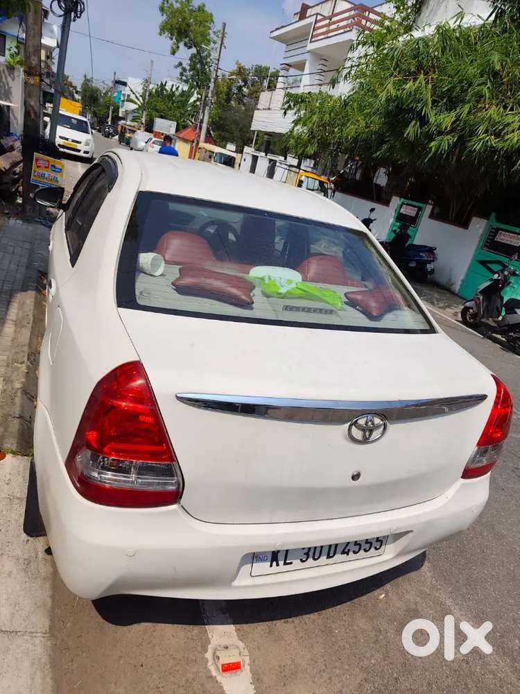 Cng Toyota Etios 1.5 Std 2014