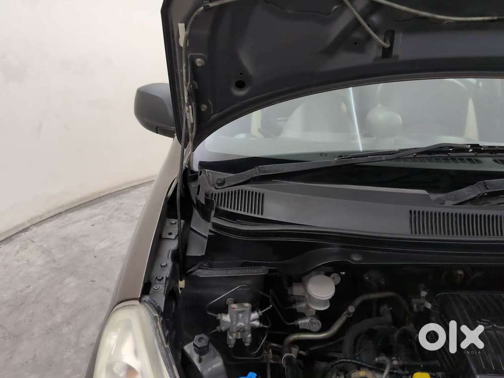 Maruti Suzuki Ritz Vxi, 2014, Petrol