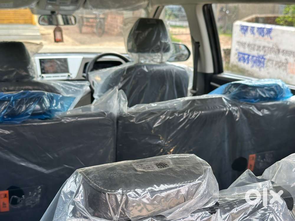 Kia Carens 1.5 Luxury Plus Turbo Dct 7 Str, 2025, Petrol