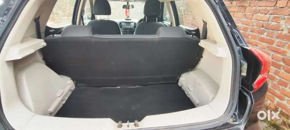 Mahindra Xuv300 Diesel 2022 With Sunroof With Zero Dep Insurance March