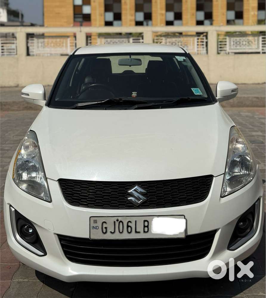 Maruti Suzuki Swift Vxi + Manual, 2017, Petrol