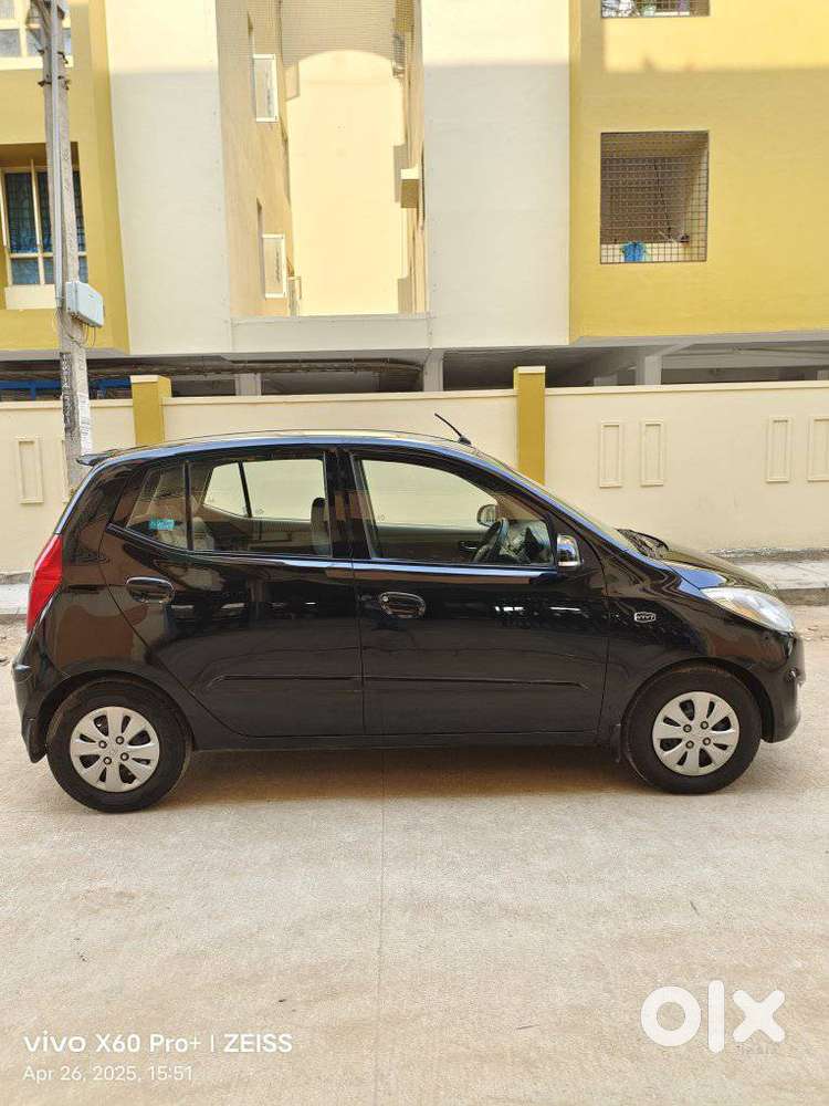 Hyundai I10 Sportz, 2013, Petrol