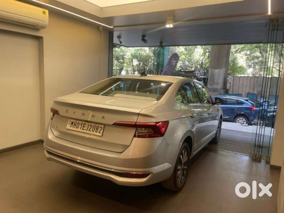 Skoda Slavia Style 1.0l Tsi At, 2013, Petrol