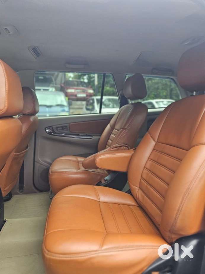 Toyota Innova 2.5 Gx 7 Str Bs-iii, 2015, Diesel
