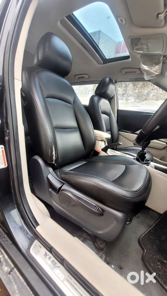 Mahindra Xuv300 W8 Option Diesel, 2023, Diesel