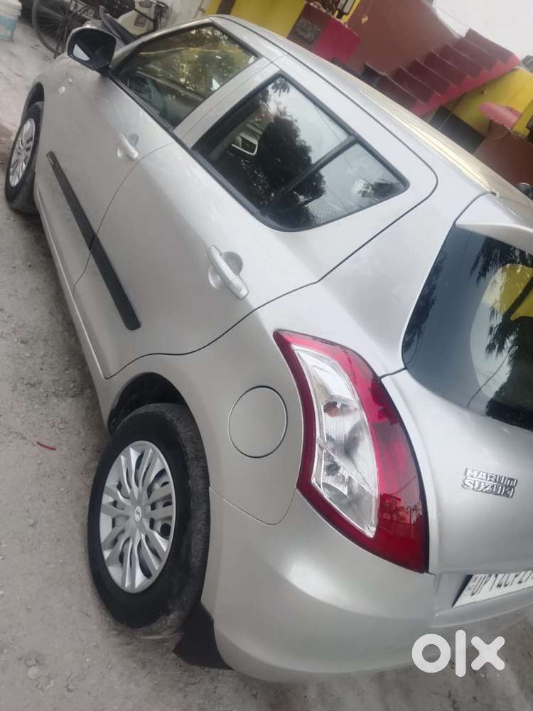 Maruti Suzuki Swift Lxi Optional-o, 2015, Petrol