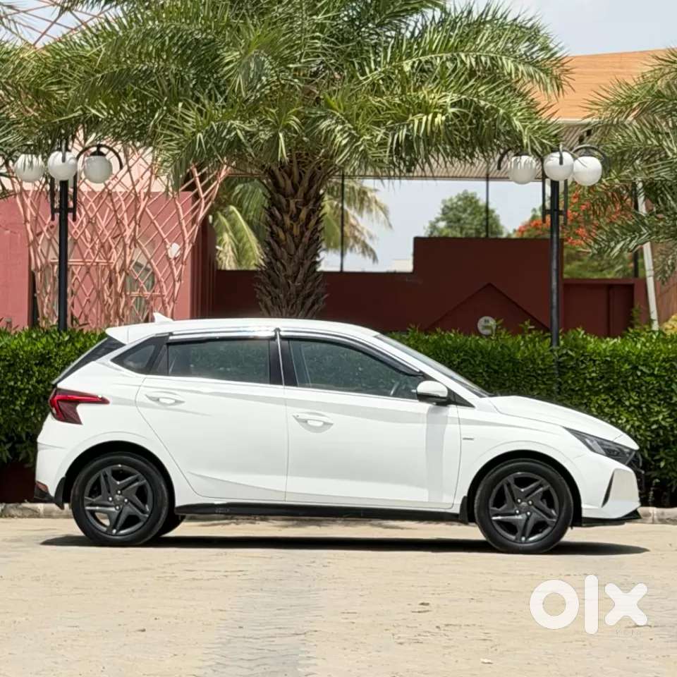 Hyundai I20 Sportz 1.2 Ivt, 2022, Petrol