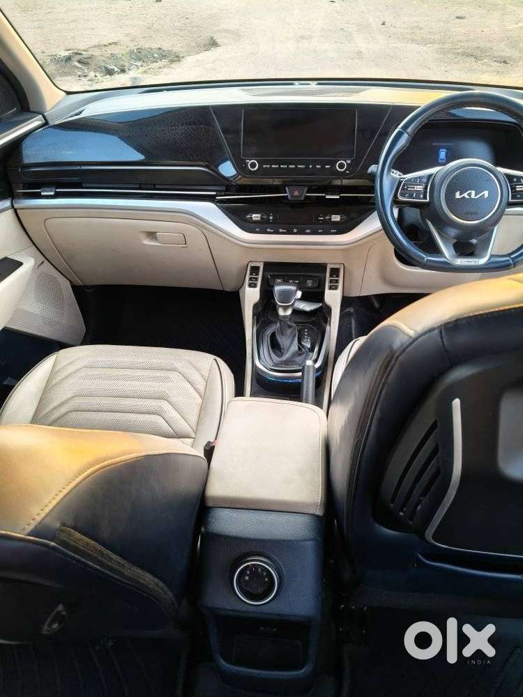 Kia Carens 1.4 Luxury Plus 6 Str, 2022, Petrol