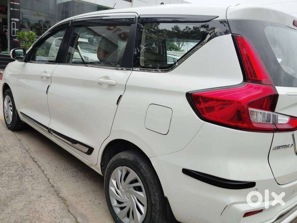 Maruti Suzuki Ertiga Vxi Shvs, 2022, Petrol