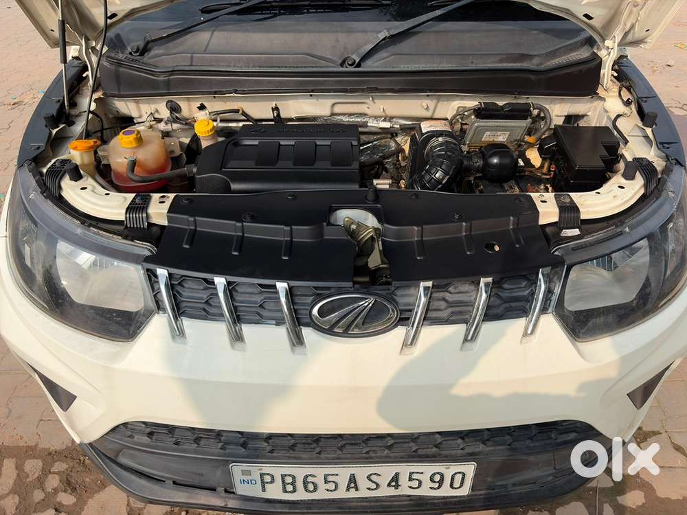 Mahindra Kuv 100 2018