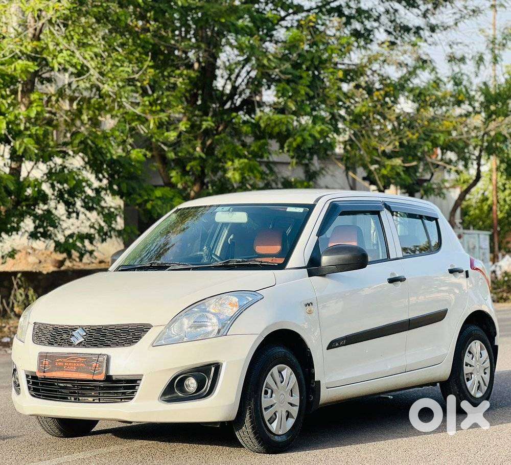 Maruti Suzuki Swift Lxi Optional-o, 2017, Petrol