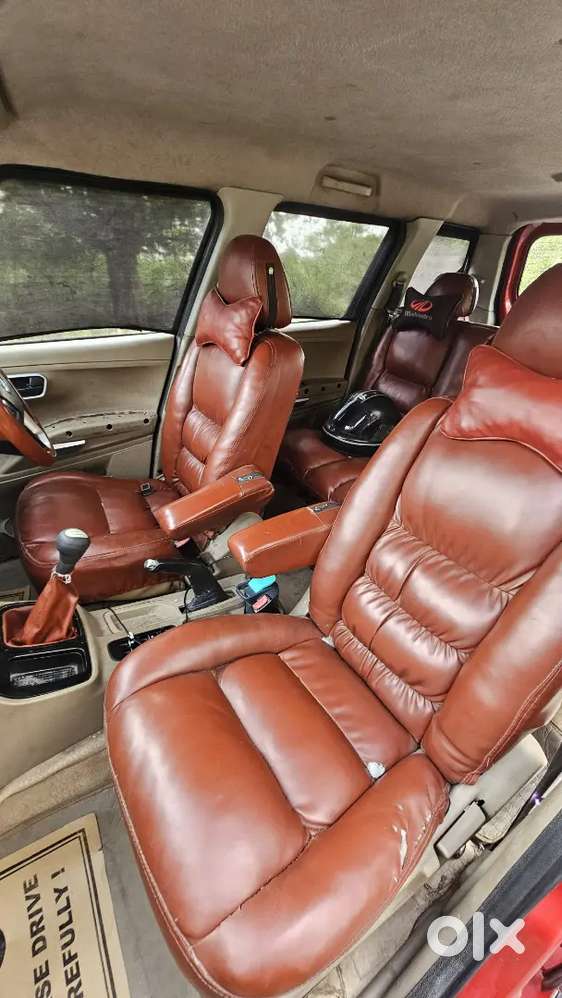 Mahindra Tuv 300 2016