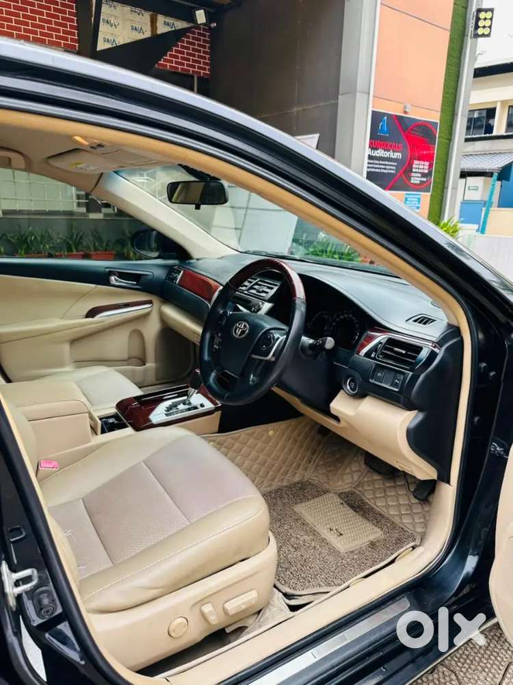 Toyota Camry 2012 Petrol 75000 Km Driven