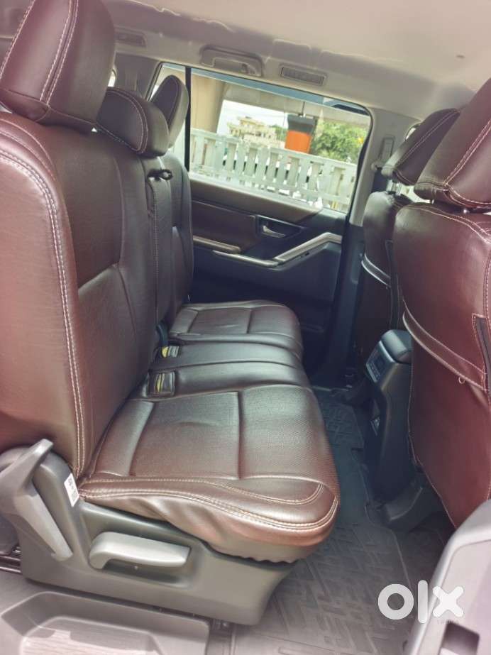 Toyota Innova Hycross Gx (o), 2025, Petrol