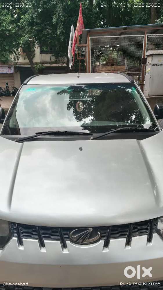 Mahindra Kuv 100 2018