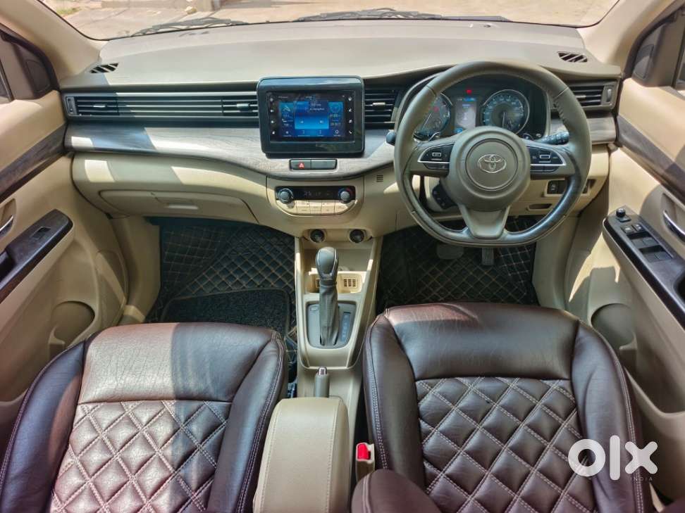 Toyota Rumion V At, 2023, Petrol