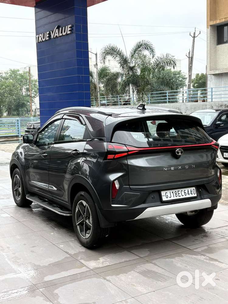 Tata Nexon Creative Plus 1.2 Revotron Petrol 6 Mt, 2024, Petrol