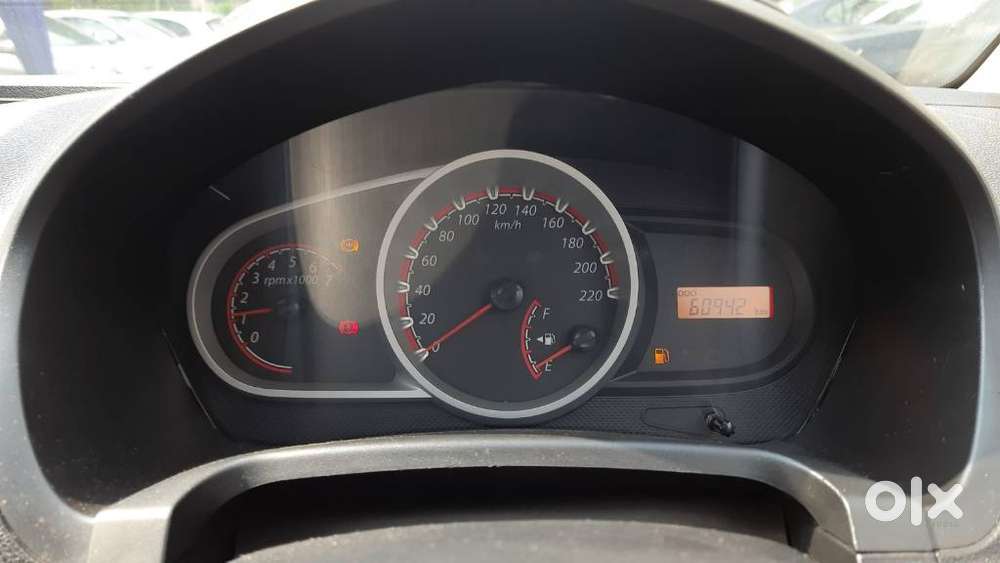 Ford Figo 2010-2012 Petrol Titanium, 2011, Petrol