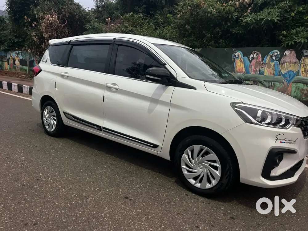 Maruti Suzuki Ertiga 2023 Second-owner Manual