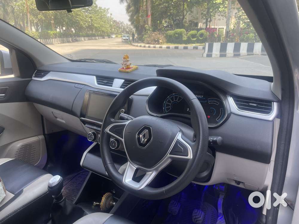 Renault Triber Rxz, 2021, Petrol