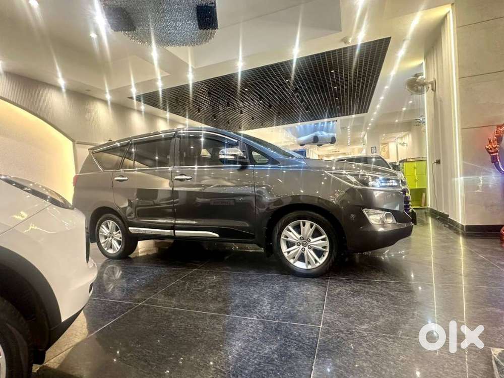Toyota Innova Crysta 2.7 Zx At, 2017, Petrol