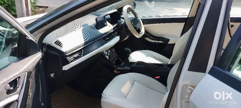 Tata Nexon 2025 Petrol Manual