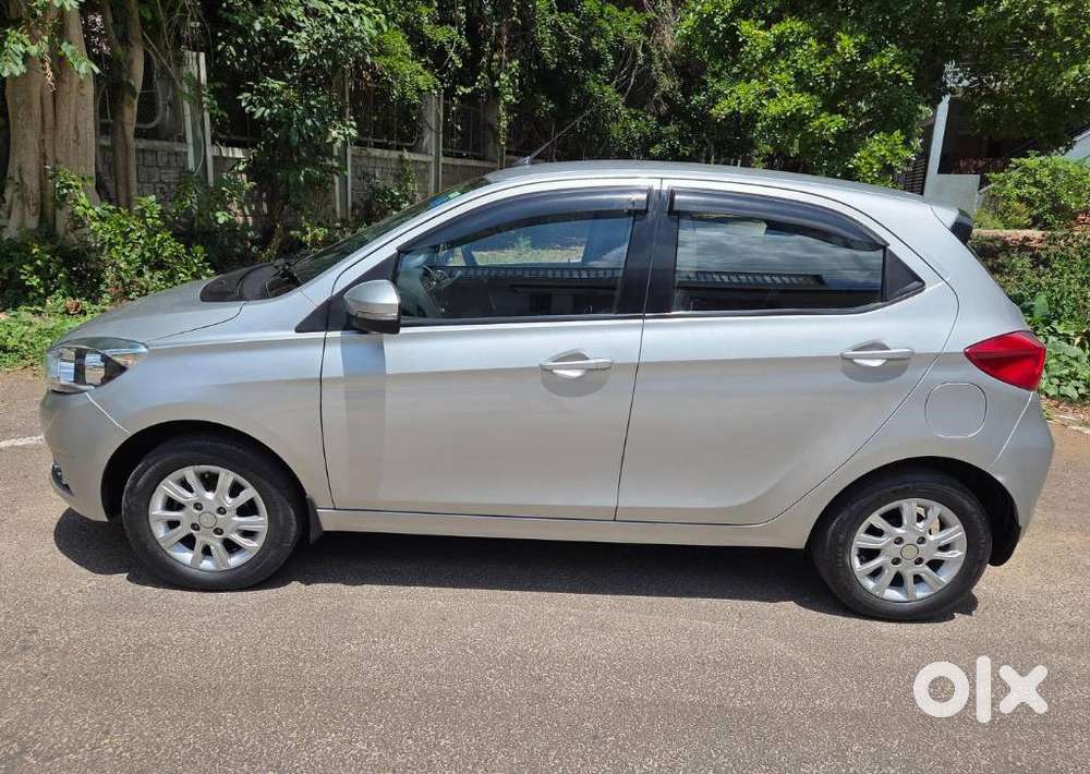 Tata Tiago Xz, 2016, Petrol