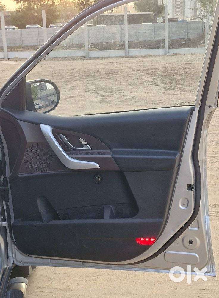 Mahindra Xuv500 2011-2015 W6 2wd, 2014, Diesel