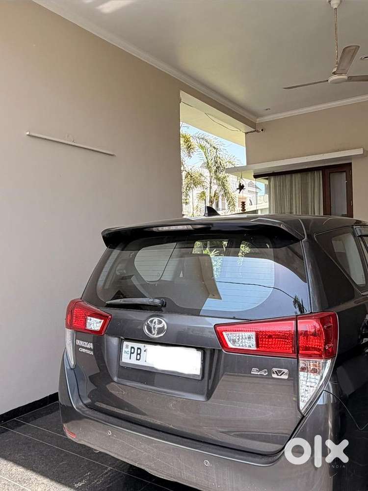 Toyota Innova Crysta 2018