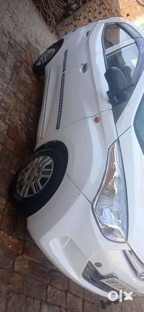 Gadhi M Koi Kami Ni H Jisko Lena H Tuner Sampark Kry