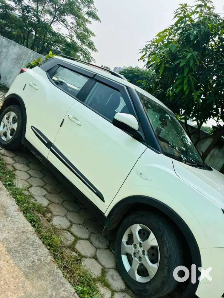 Mahindra Xuv300 W6 2022 Diesel 80000 Km Driven