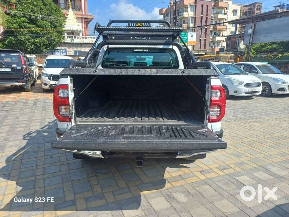 Toyota Hilux 2.8 High 4x4 Mt, 2023, Diesel