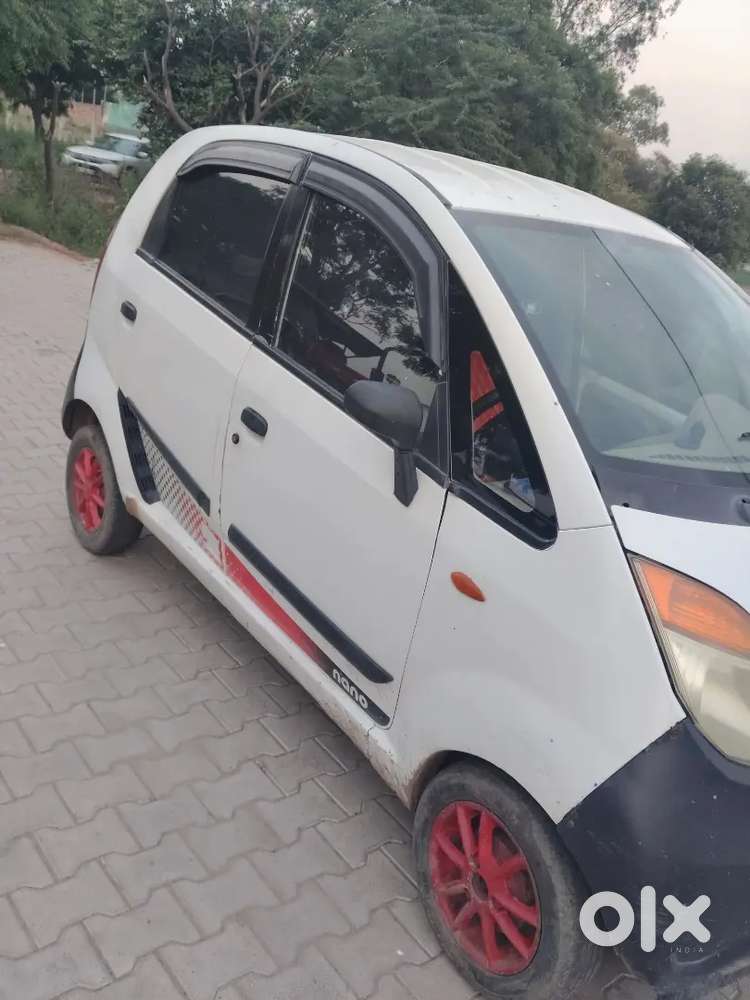 Tata Nano Xe Petrol Automatic 2012