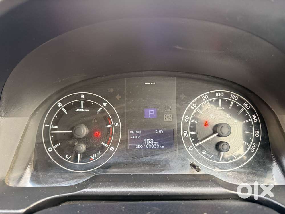 Toyota Innova Crysta 2.8 Gx At 8s, 2016, Diesel