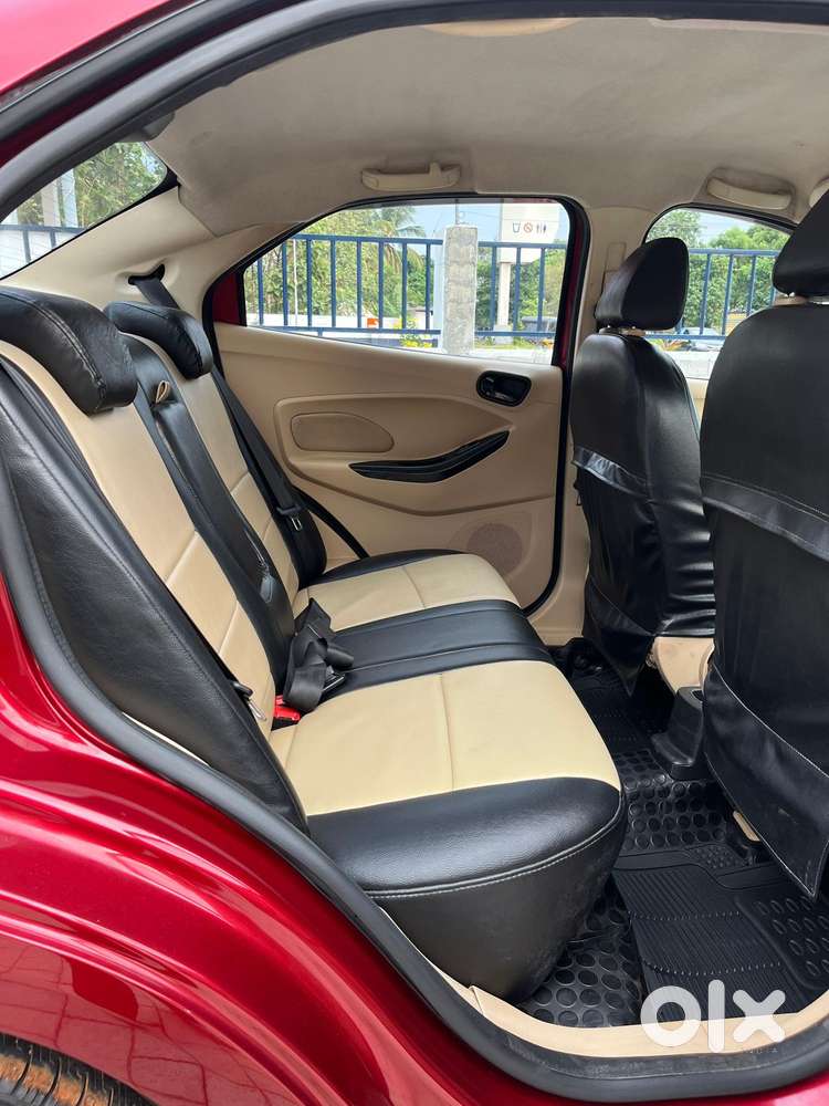 Ford Aspire Titatinium Blu Ti-vct, 2015, Petrol