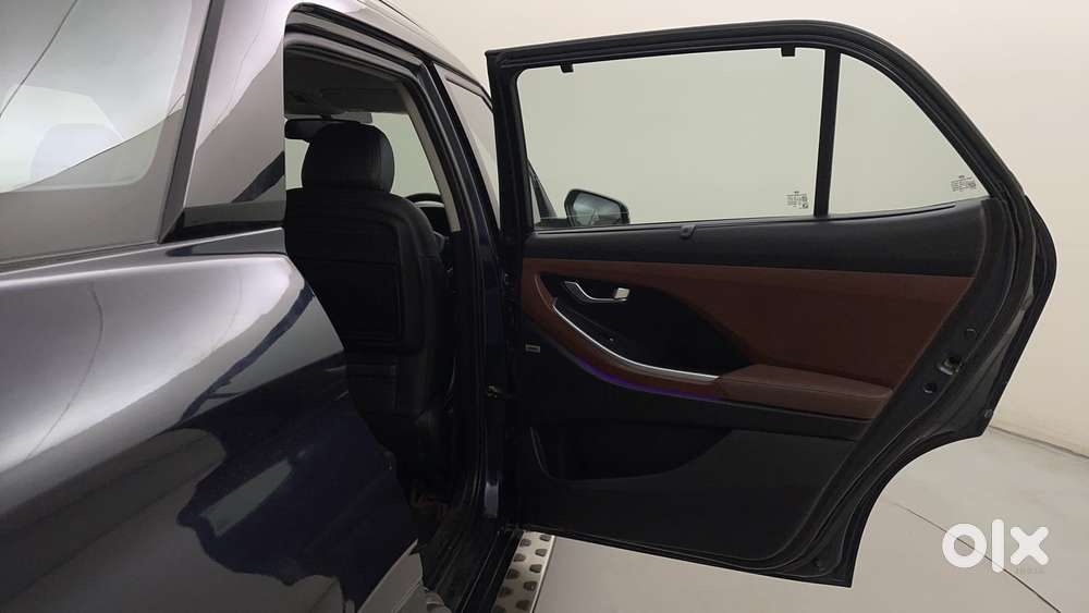 Hyundai Alcazar 2.0 Signature (o) Petrol At 6 Str, 2022, Petrol