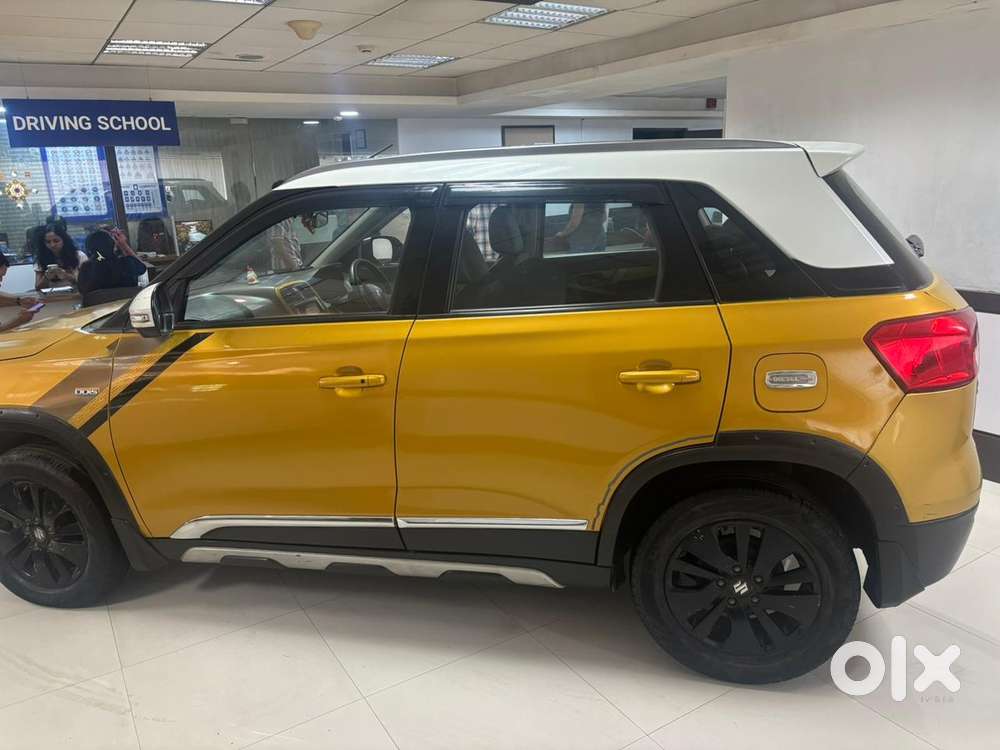 Maruti Suzuki Brezza Zdi+ Dual Tone, 2017, Diesel