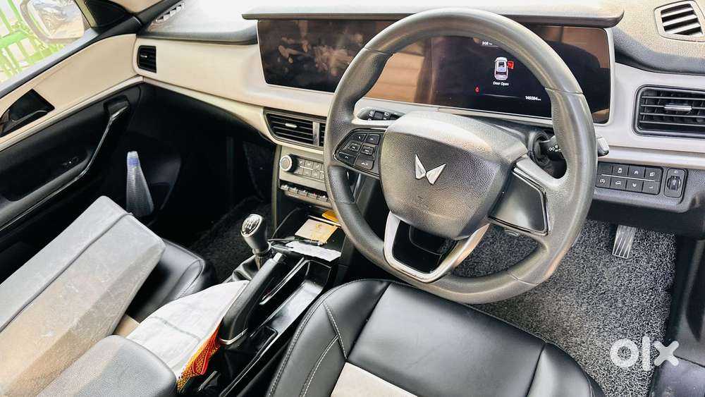 Mahindra Xuv700 2.2 Ax 5 Diesel Mt 7 Str, 2022, Diesel