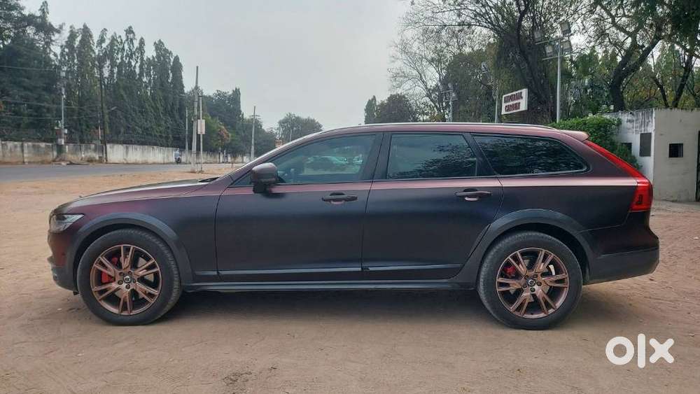 Volvo V90 Cross Country D5 Inscription, 2018, Diesel