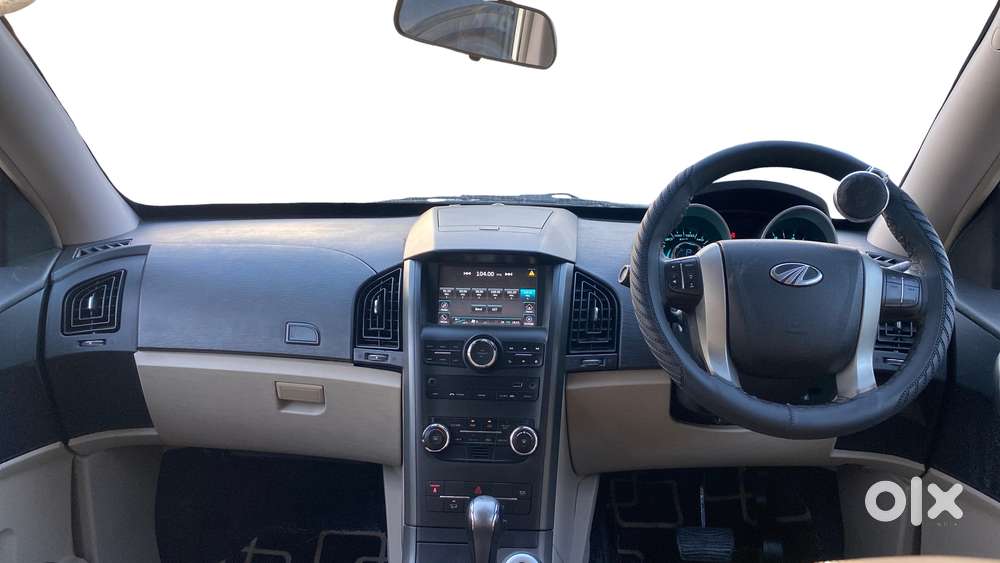 Mahindra Xuv500 At G 2.2 Mhwak, 2017, Petrol