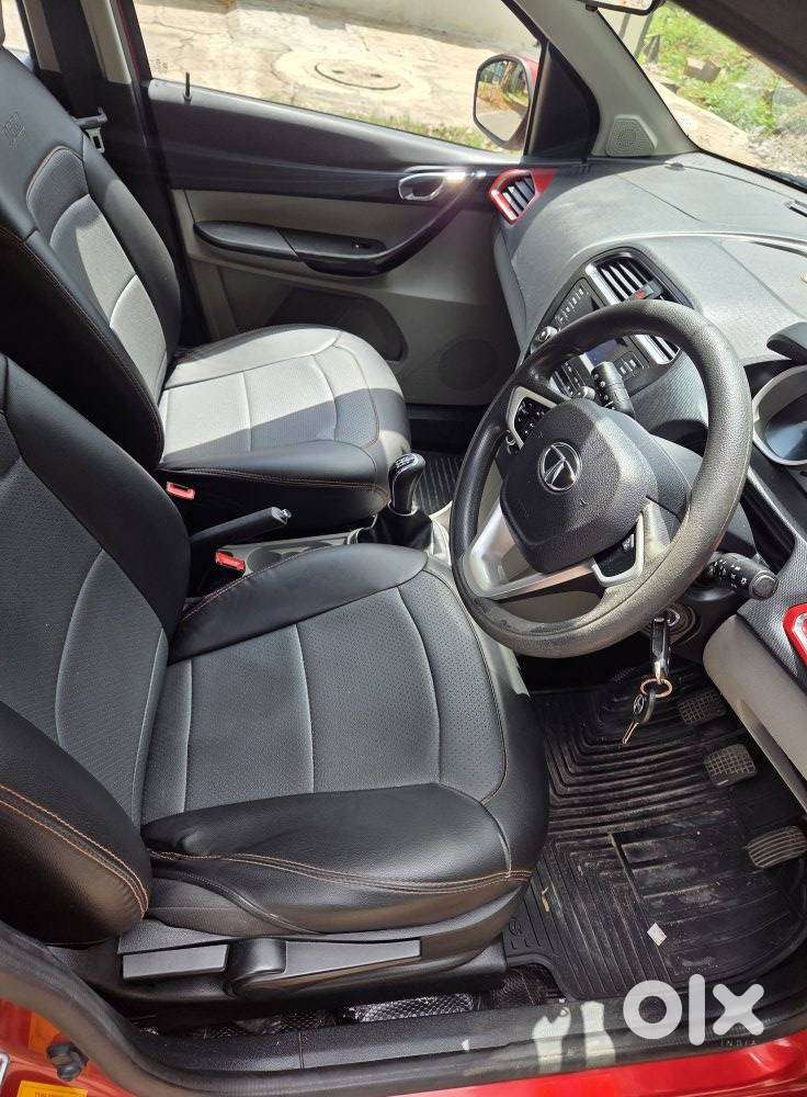 Tata Tiago 1.2 Revotron XZ, 2016, Petrol