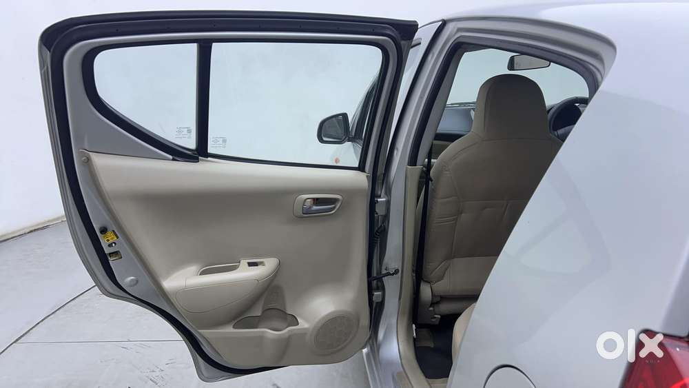 Maruti Suzuki A-star Vxi (abs), Automatic, 2013, Petrol