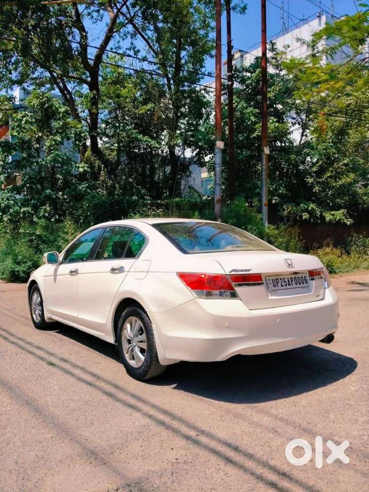 Honda Accord 1.8 Mt, 2011, Petrol