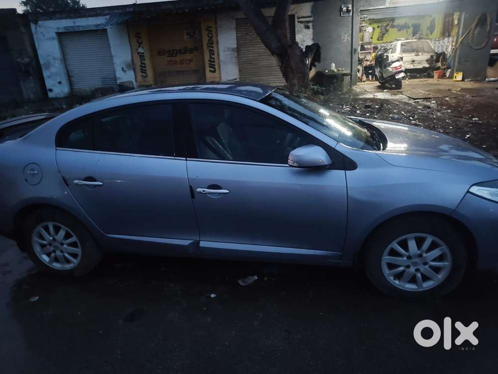 Renault Fluence 2011 Top End