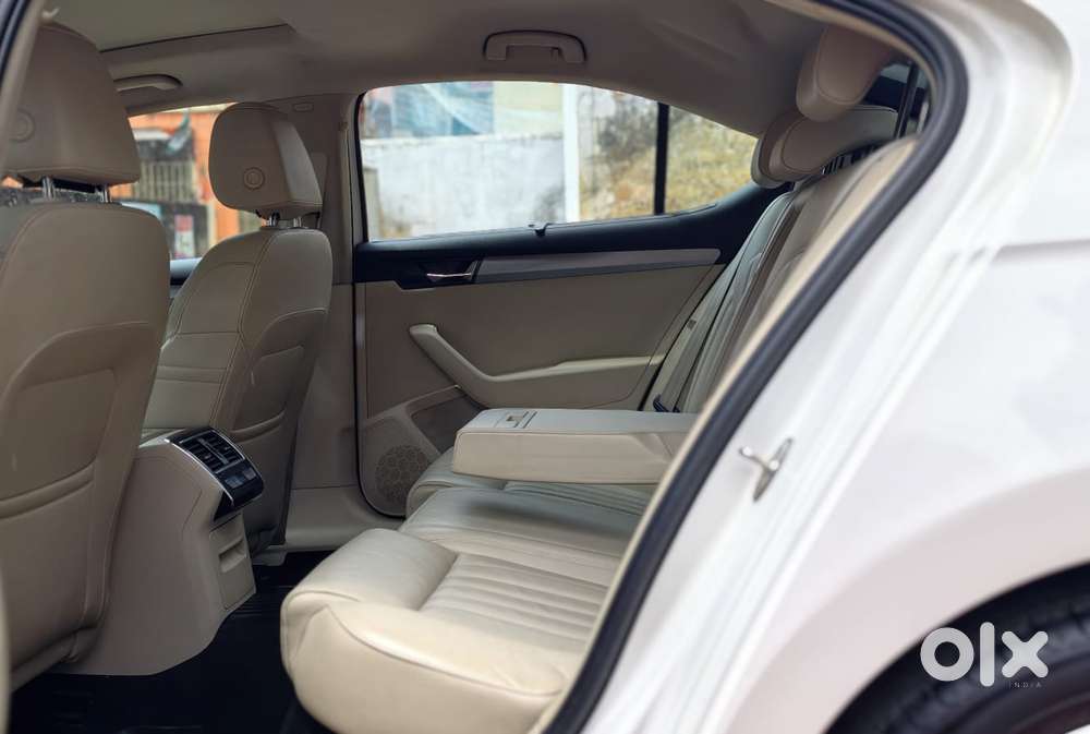 Skoda Superb Style 1.8, 2018, Petrol
