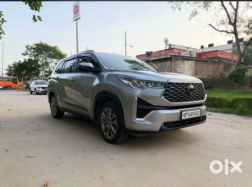Toyota Innova Hycross 2.0 Zx (o) Hybrid 7 Str, 2025, Petrol