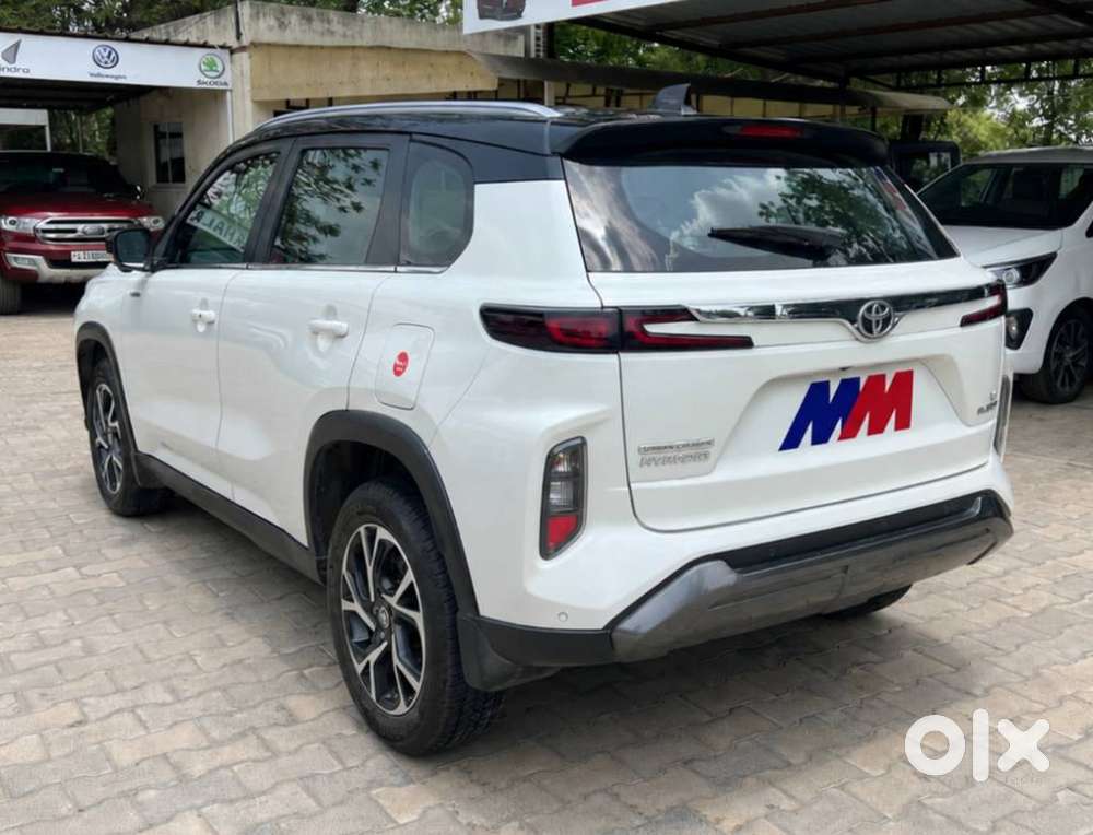 Toyota Urban Cruiser Hyryder 1.5 V Hybrid, 2023, Petrol
