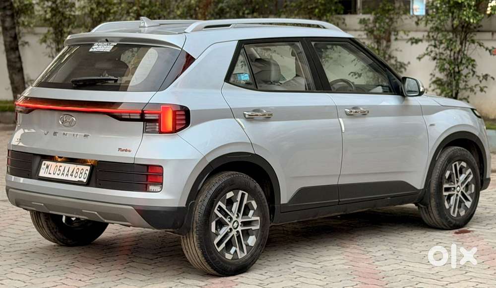 Hyundai Venue 1.0 Sx (o) Turbo Imt, 2023, Petrol