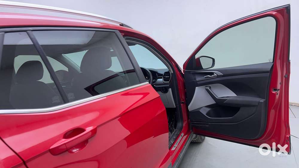Skoda Kushaq Ambition 1.0l Tsi Mt, 2023, Petrol