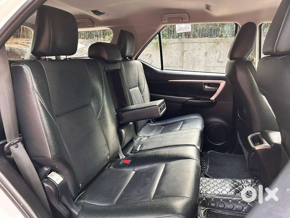 Toyota Fortuner 4x2 At 2.7 Petrol, 2024, Petrol